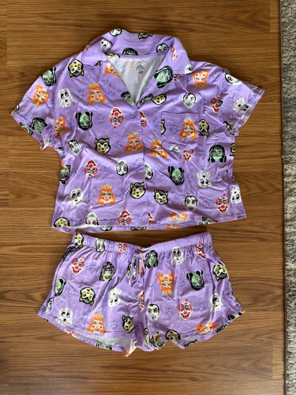 Women’s mediums Halloween pajama set